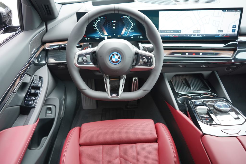 Thumbnail: 2026 BMW i5 - 15