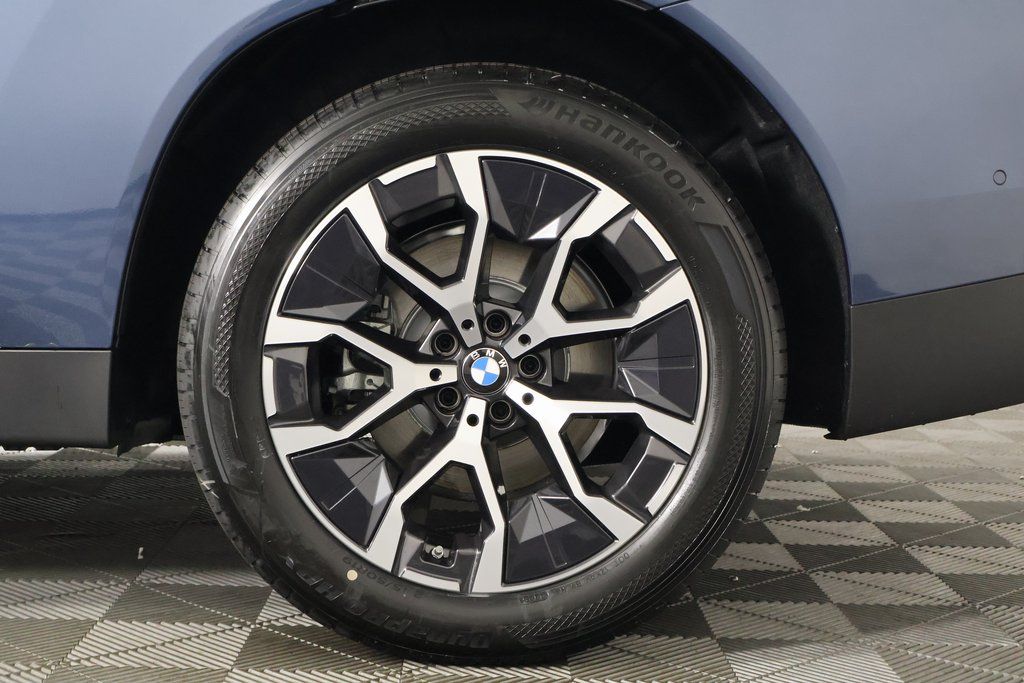 Thumbnail: 2026 BMW X3 - 10