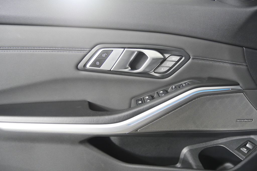 Thumbnail: 2023 BMW M3 - 12