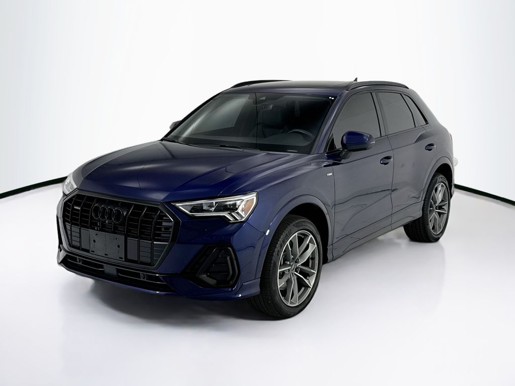 Thumbnail: 2023 Audi Q3 - 1