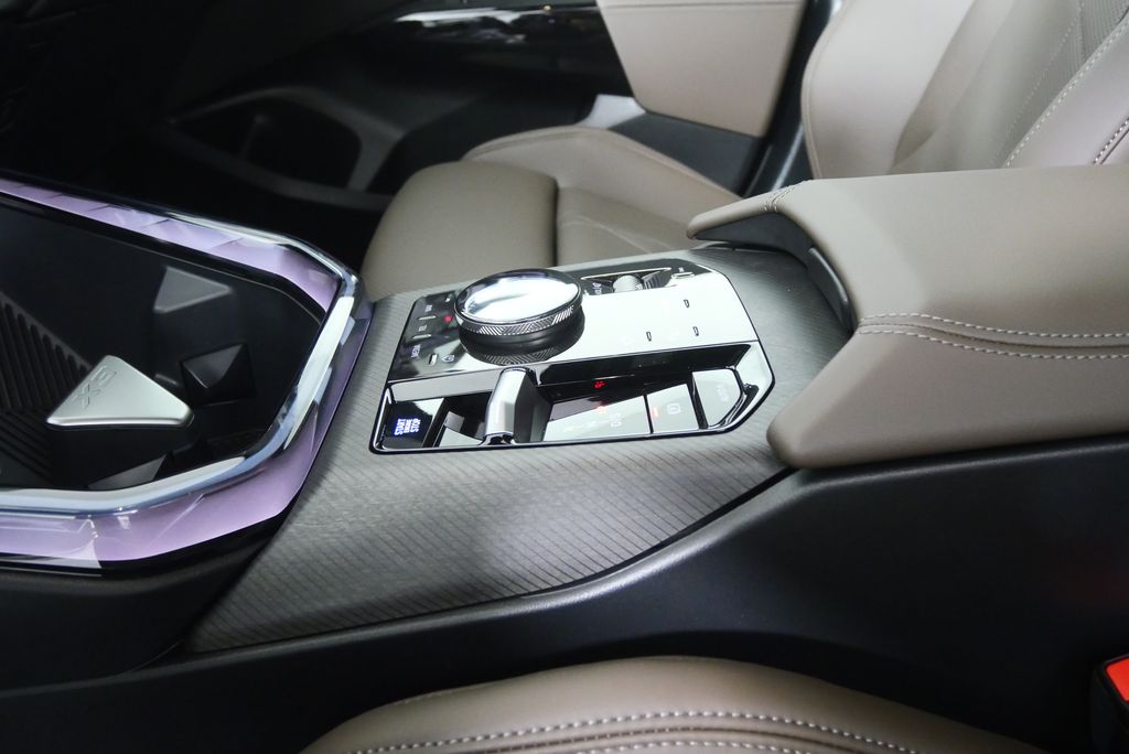 Thumbnail: 2026 BMW X3 - 21