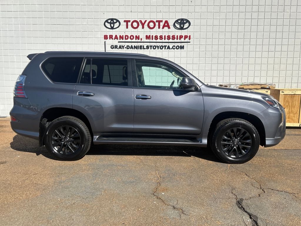 2021 Lexus GX Base's photo