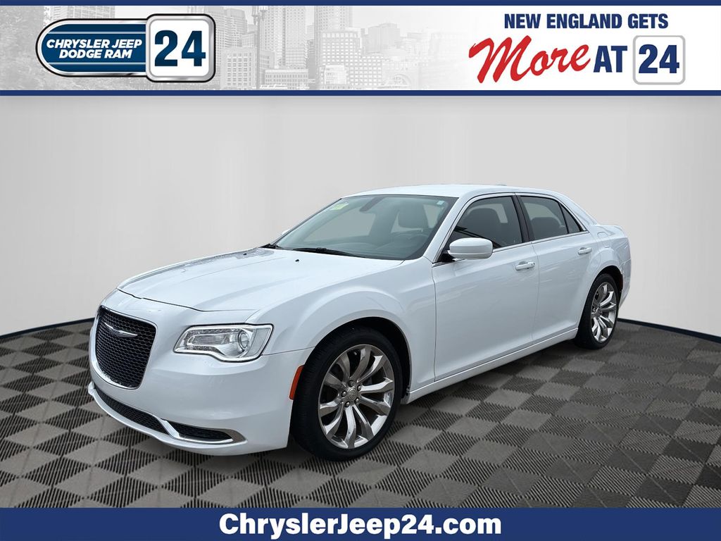 2019 Chrysler 300 Touring RWD