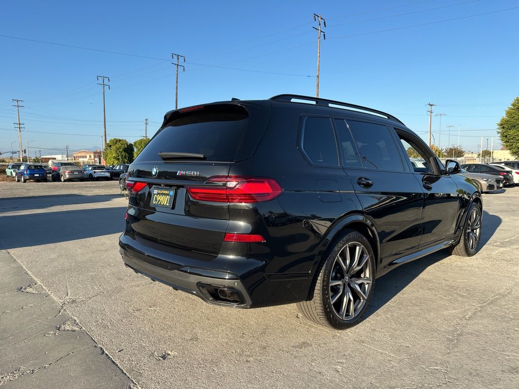 2022 BMW X7 M50i 3