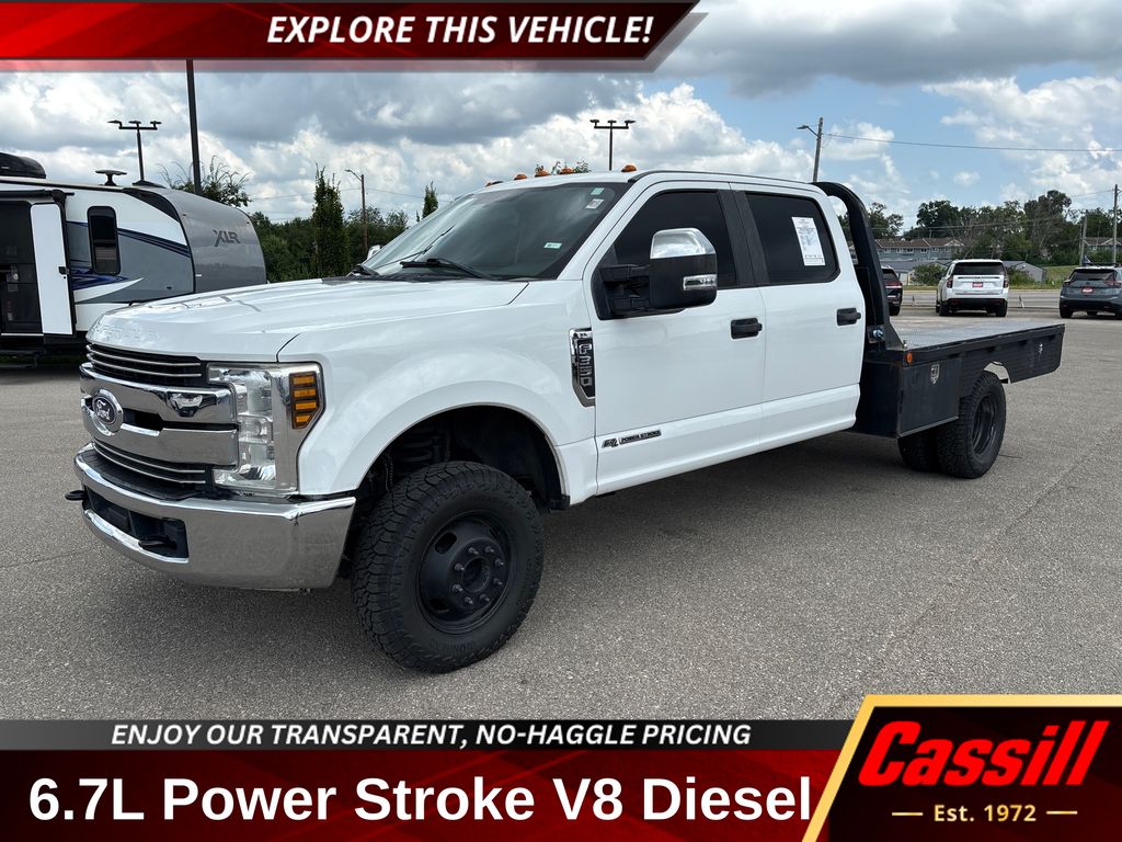 Oxford White 2019 Ford F-350 Super Duty Chassis Pickup Truck Four-Wheel Drive 6-Speed Automatic