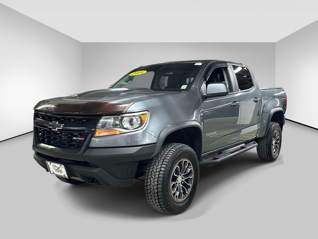 Gray (Satin Steel Metallic) 2019 Chevrolet Colorado Pickup Truck Four-Wheel Drive 8-Speed Automatic