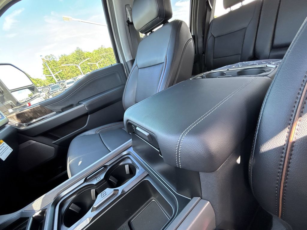 New 2026 Avalanche Ford F-250® Lariat® image 24
