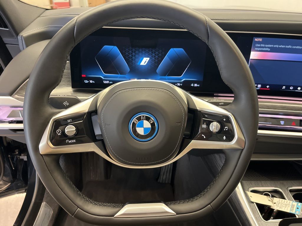 Thumbnail: 2024 BMW i7 - 13