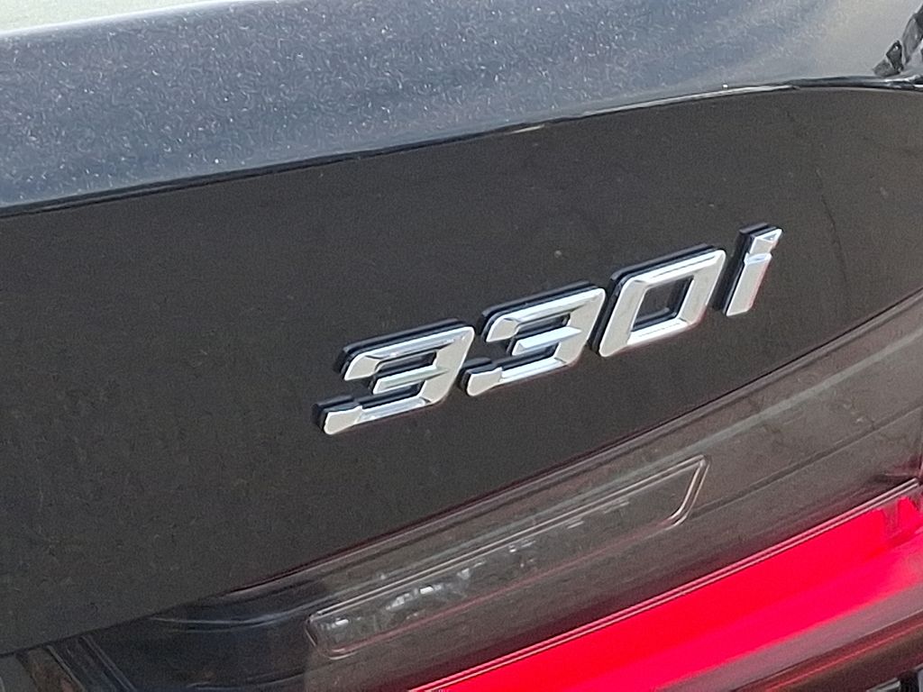 2024 BMW 3 Series 330i xDrive 32