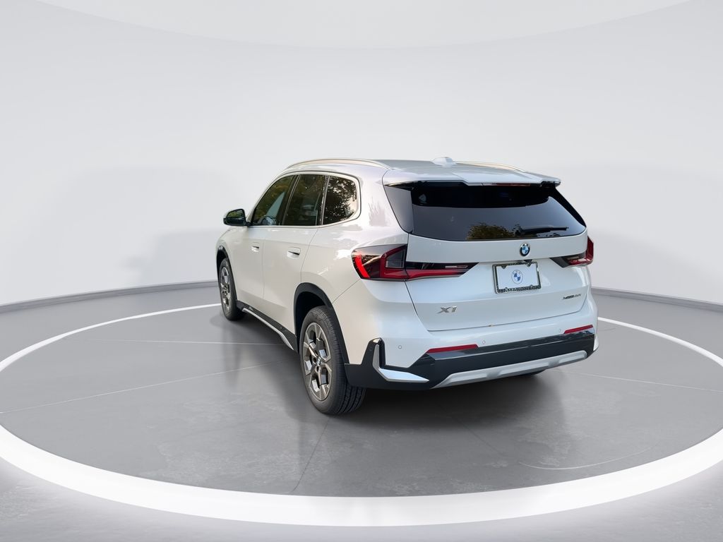 Thumbnail: 2023 BMW X1 - 6