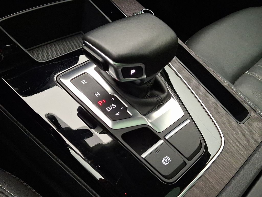 Thumbnail: 2022 Audi Q5 - 15