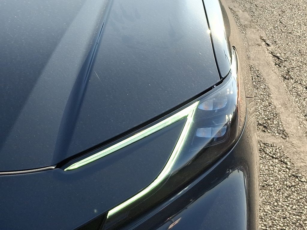 Thumbnail: 2025 Toyota Camry - 9