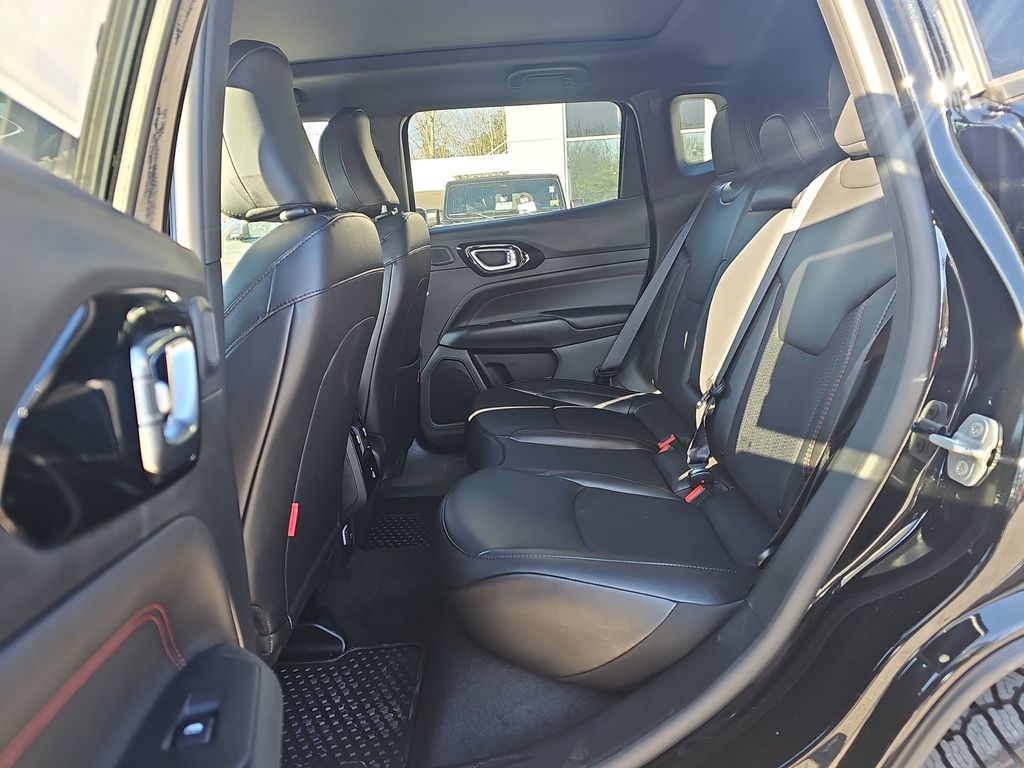 2026 Jeep Compass Trailhawk - Photo 24