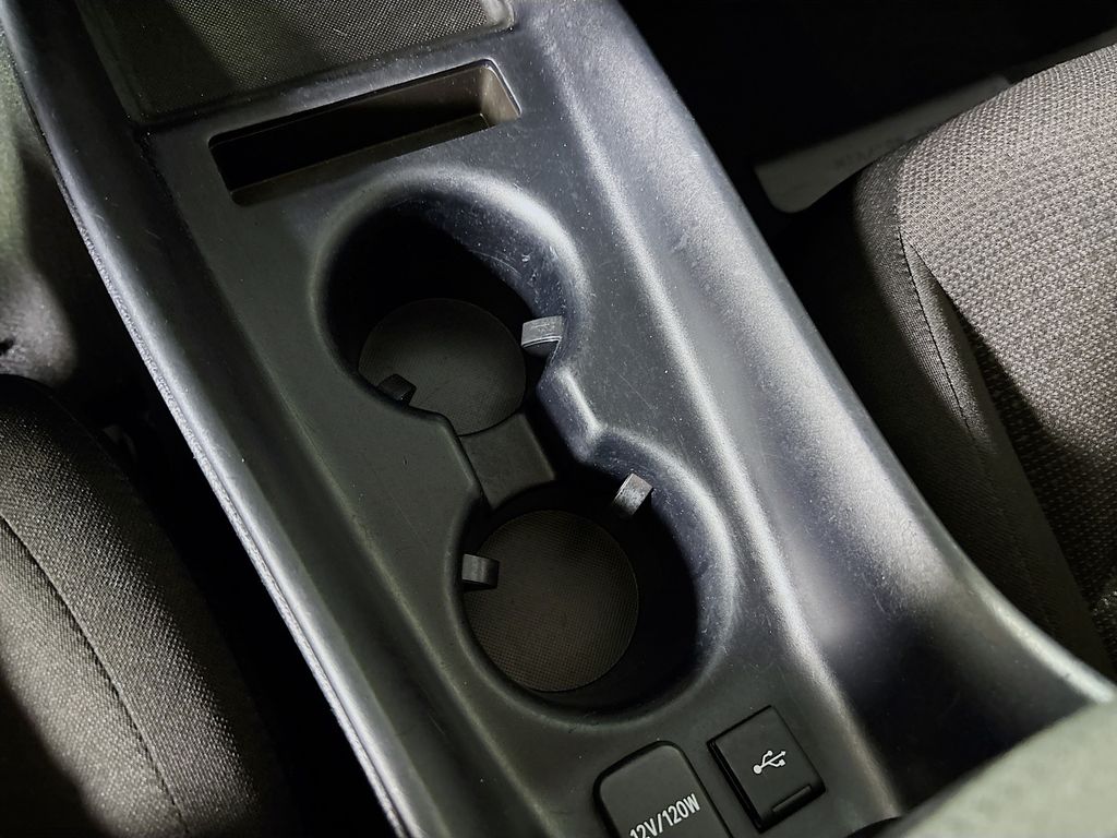 2021 Toyota Prius L
