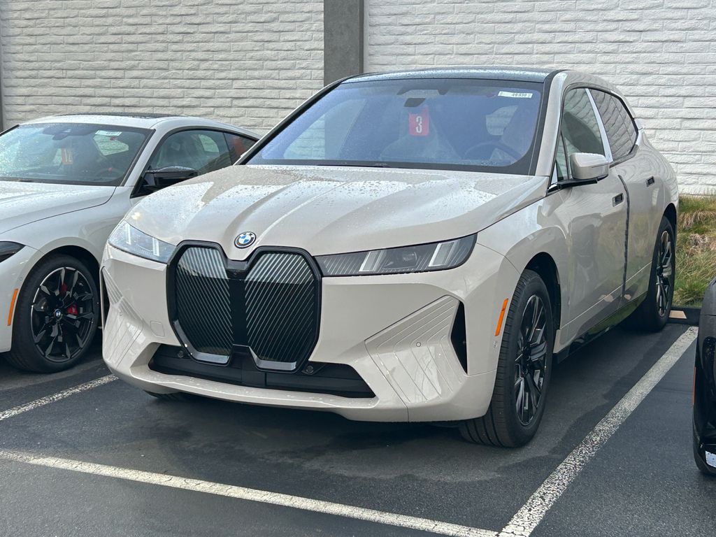 Thumbnail: 2026 BMW iX - 2