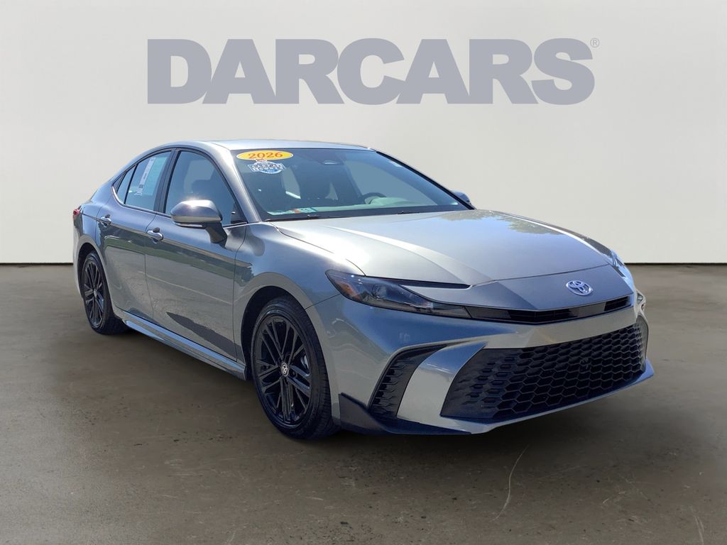 2026 Toyota Camry SE FWD