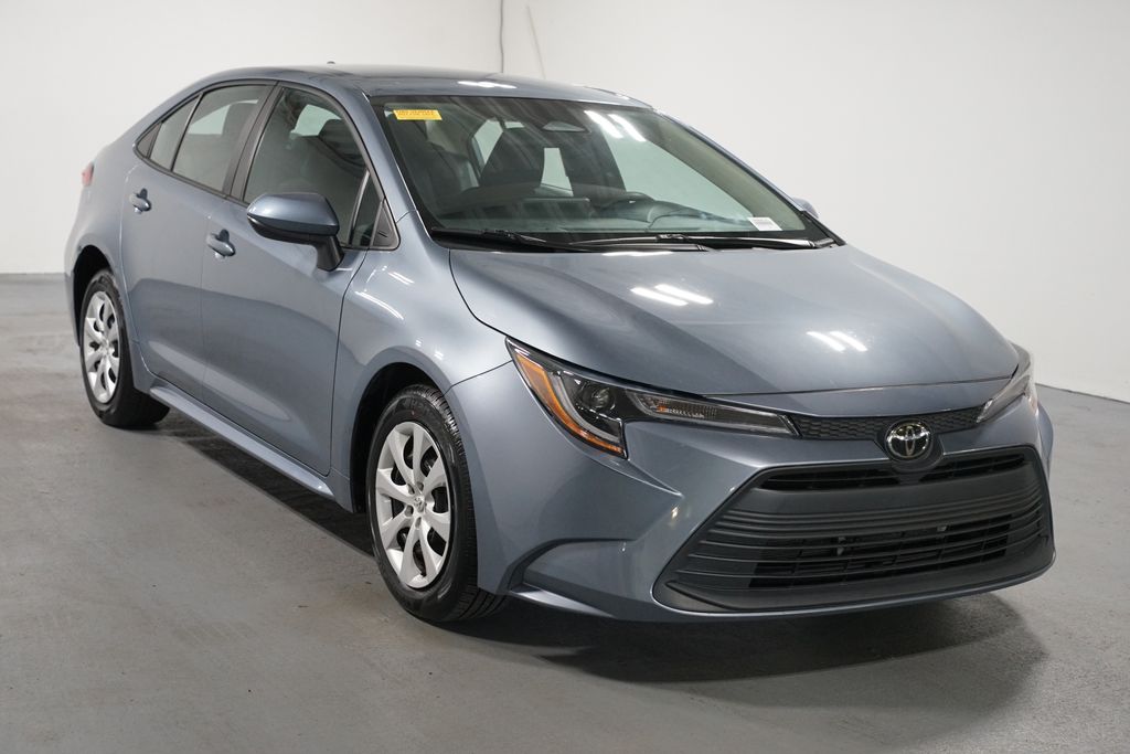 Thumbnail: 2024 Toyota Corolla - 3