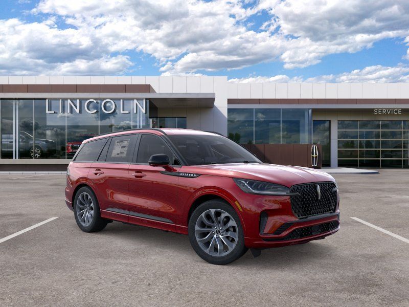 New 2026 Red Lincoln Premiere image 7