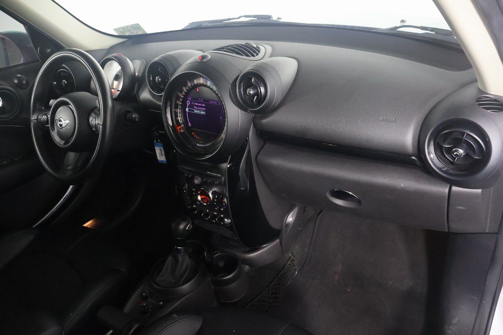 2015 MINI Cooper Countryman Base 9