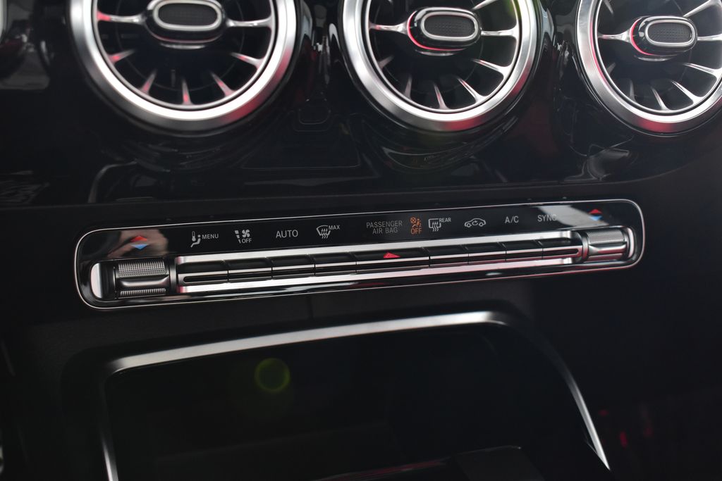 Thumbnail: 2022 Mercedes-Benz CLA - 21
