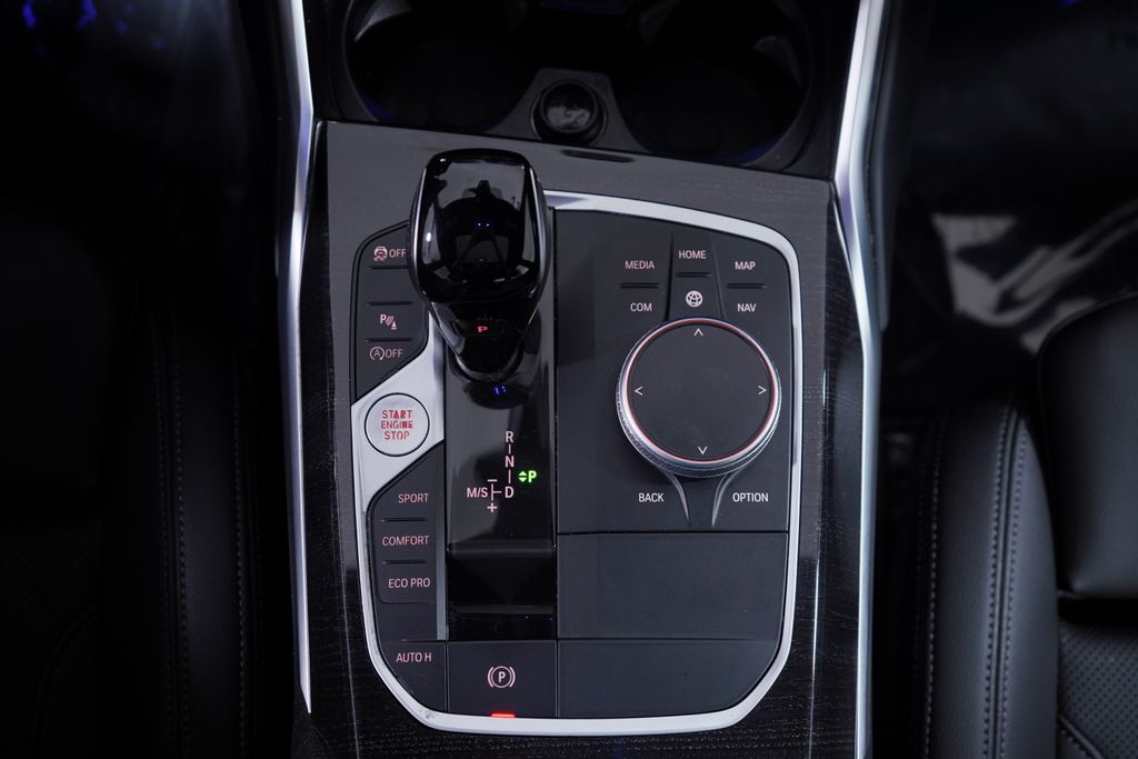 2022 BMW 3 Series 330i 14