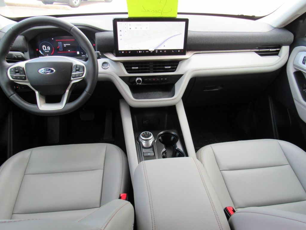 2026 Ford Explorer Active - Photo 6