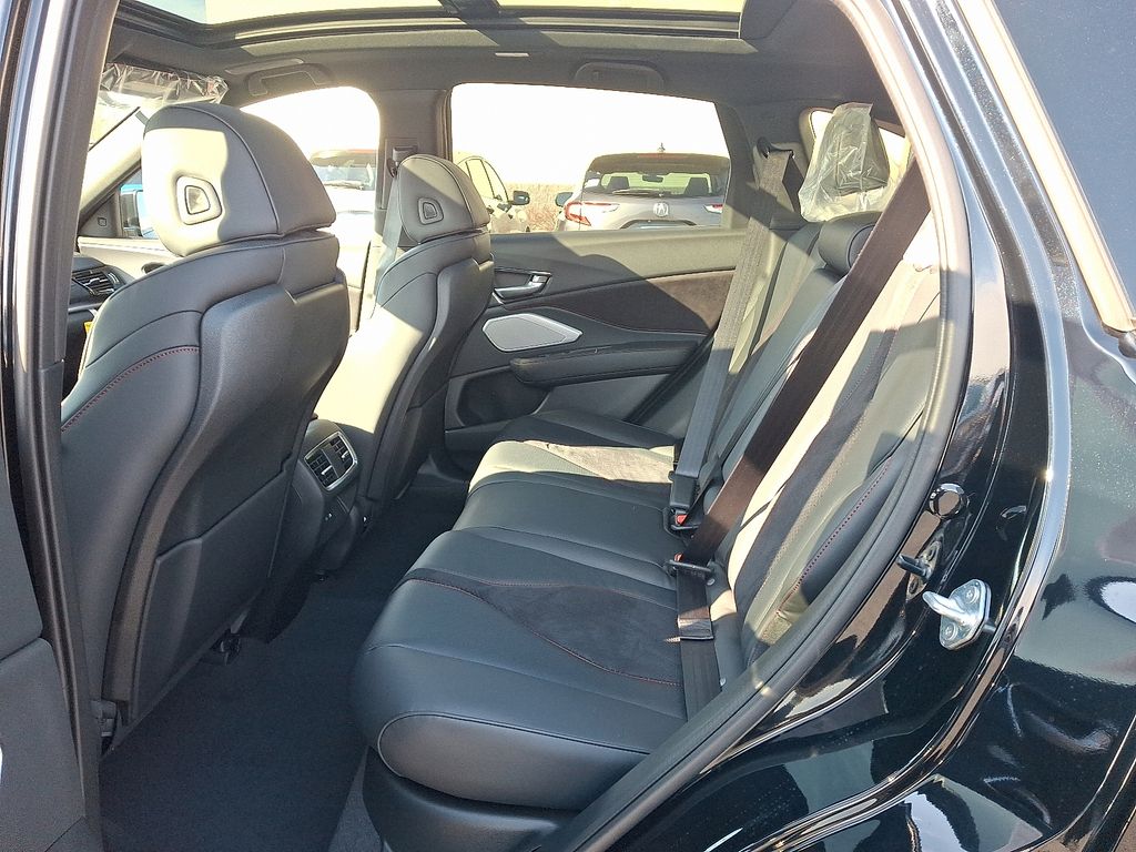 Thumbnail: 2026 Acura RDX - 5