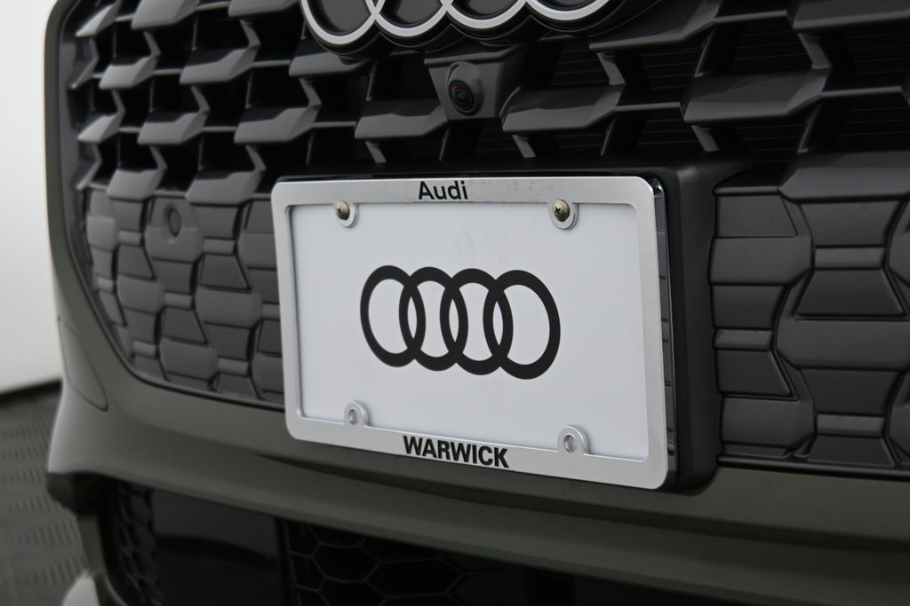 Thumbnail: 2025 Audi Q5 - 13