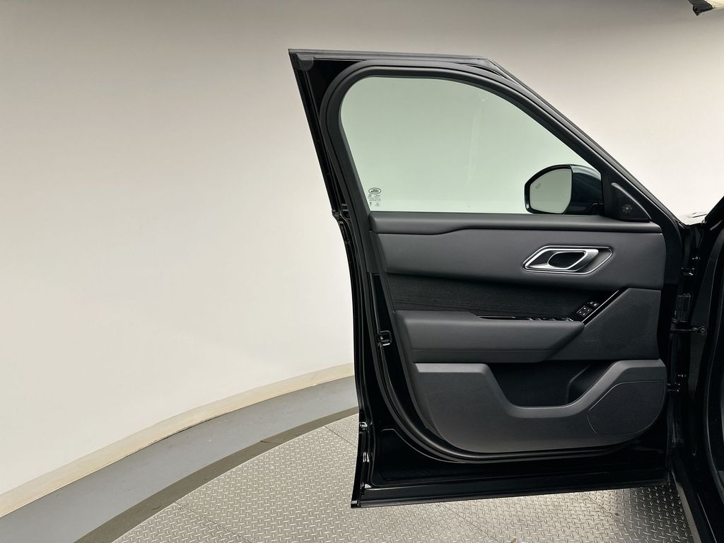 Thumbnail: 2026 Land Rover Range Rover Velar - 21