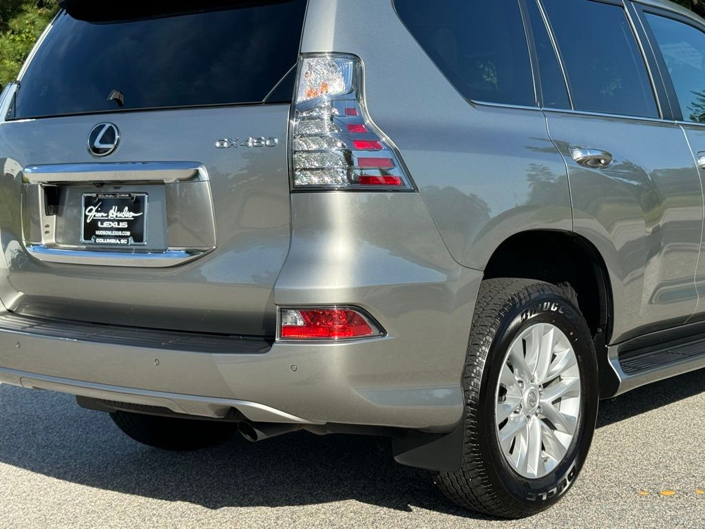 2023 Lexus GX 460 16