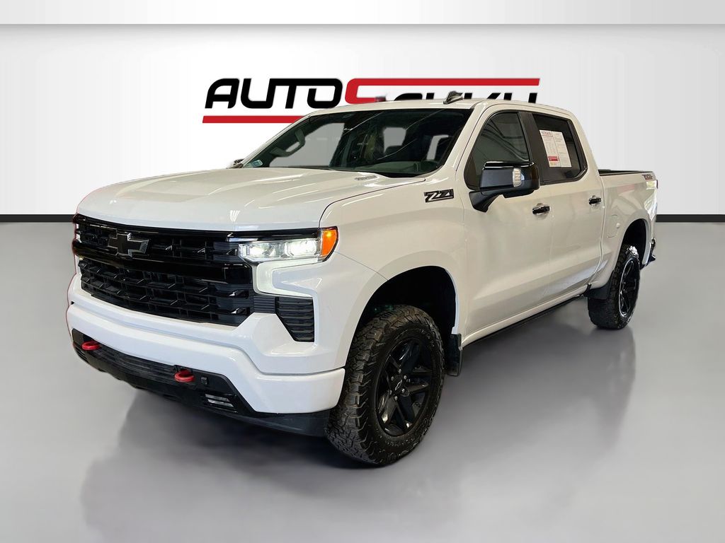 Used 2023 Summit White Chevrolet LT Trail Boss image 3