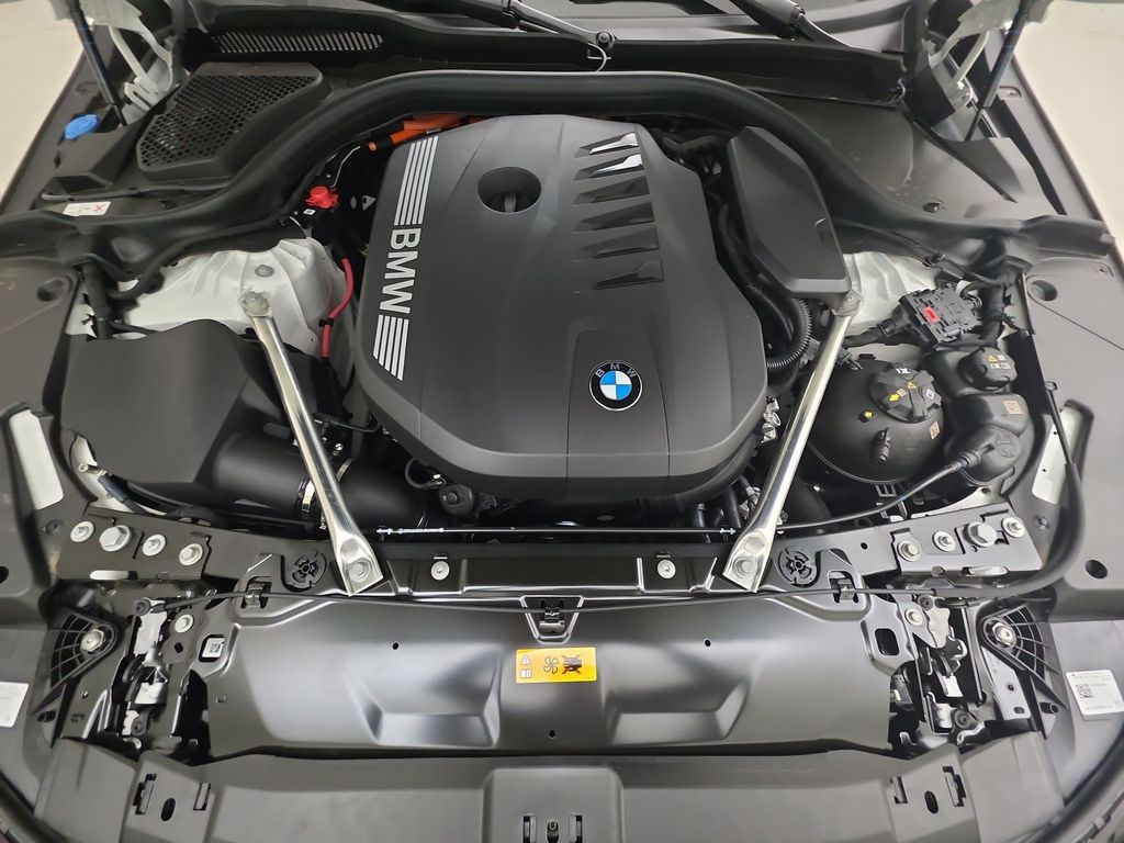 2026 Bmw 550e 550e xDrive photo 26
