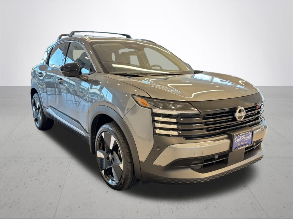 2026 Nissan Kicks SR