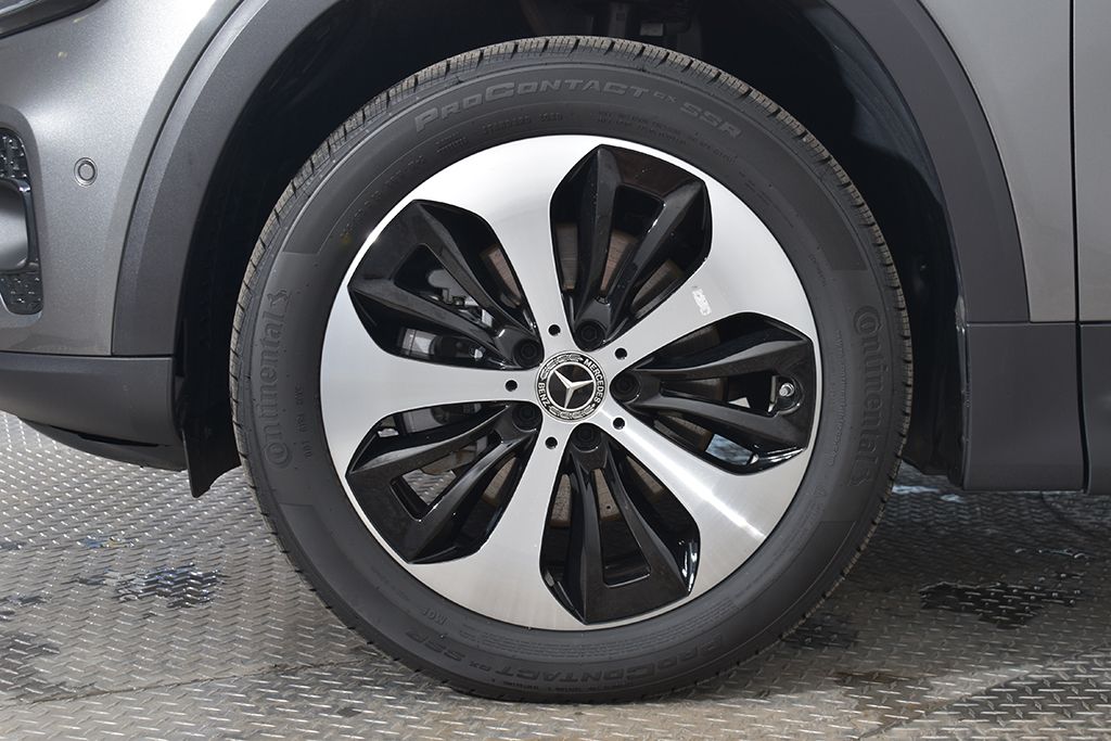 Thumbnail: 2026 Mercedes-Benz GLB - 26