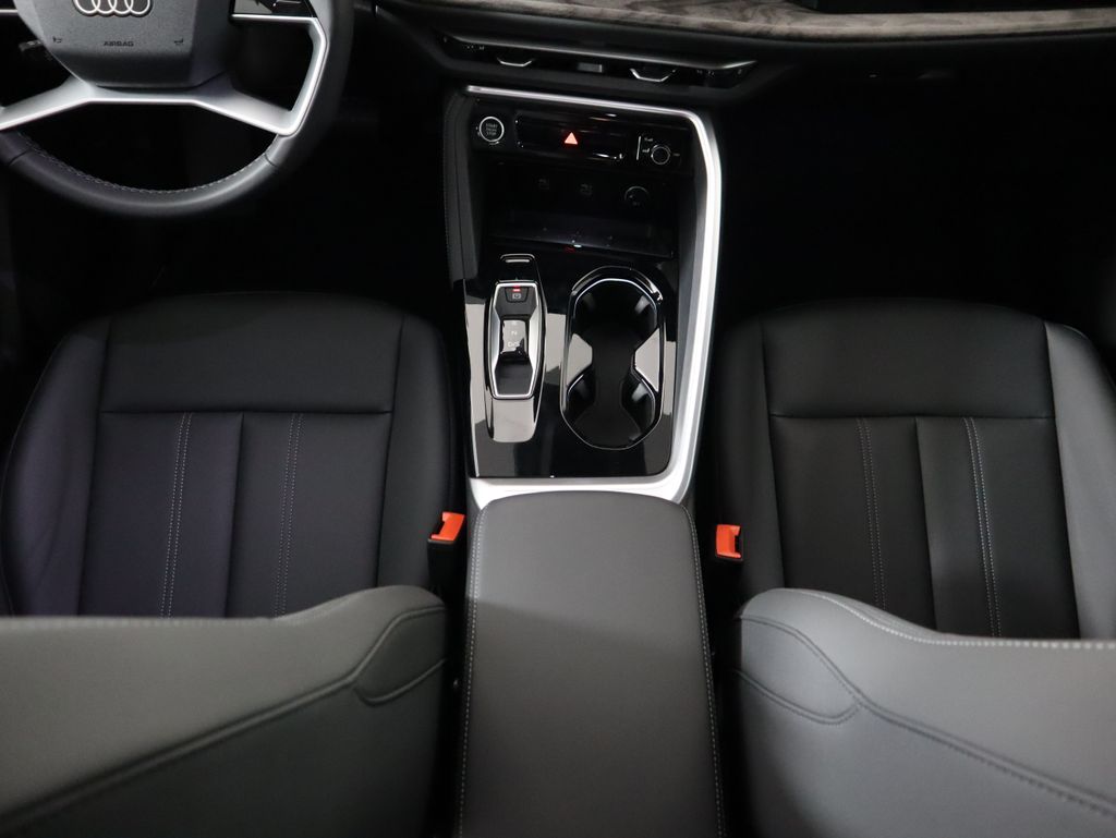 Thumbnail: 2025 Audi Q5 - 17