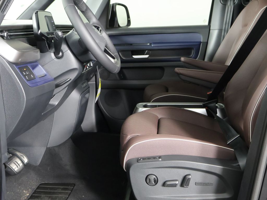 2025 Volkswagen ID. Buzz Pro S - Photo 16