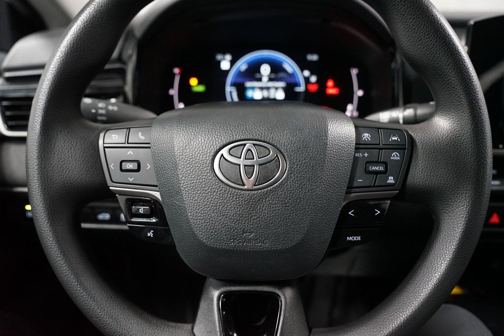 Thumbnail: 2025 Toyota Camry - 12