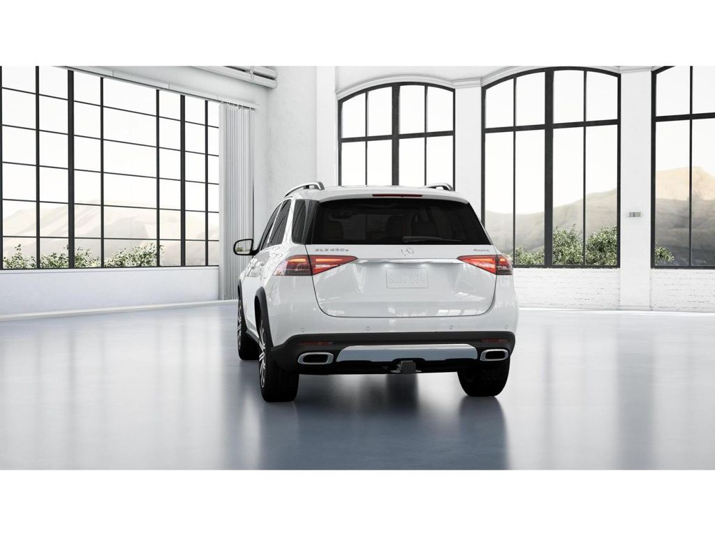 Thumbnail: 2026 Mercedes-Benz GLE - 26