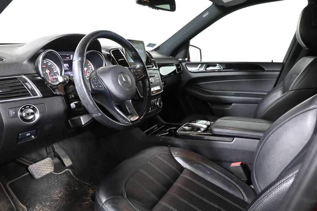 Thumbnail: 2016 Mercedes-Benz GLE - 4