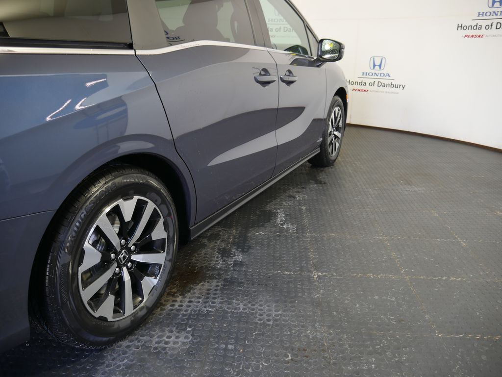 Thumbnail: 2026 Honda Odyssey - 4