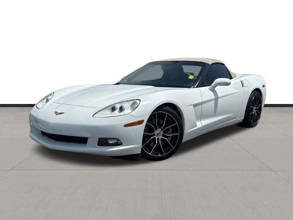2005 Chevrolet Corvette Base White at Ultimate Motorsports