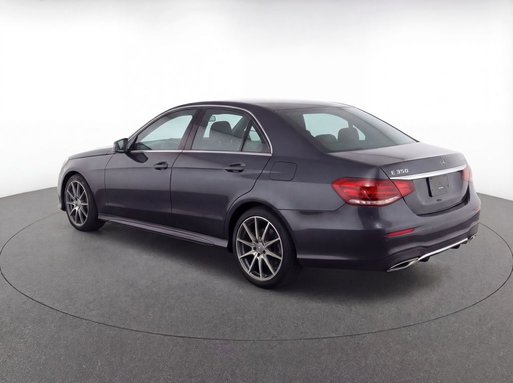 Thumbnail: 2023 Mercedes-Benz E-Class - 3