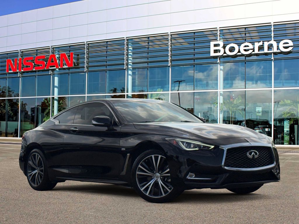 2017 INFINITI Q60 2.0t Coupe RWD