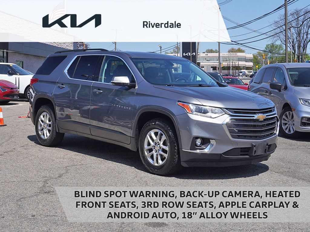 Gray (Satin Steel Metallic) 2020 Chevrolet Traverse LT Cloth AWD SUV / Crossover Four-Wheel Drive 9-Speed Automatic