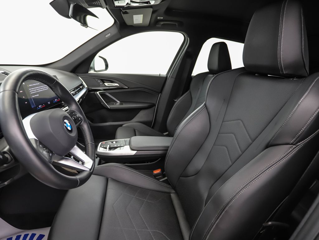 Thumbnail: 2023 BMW X1 - 11