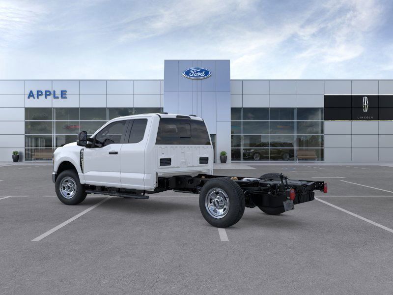 2026 Ford F-350 Chassis XL
