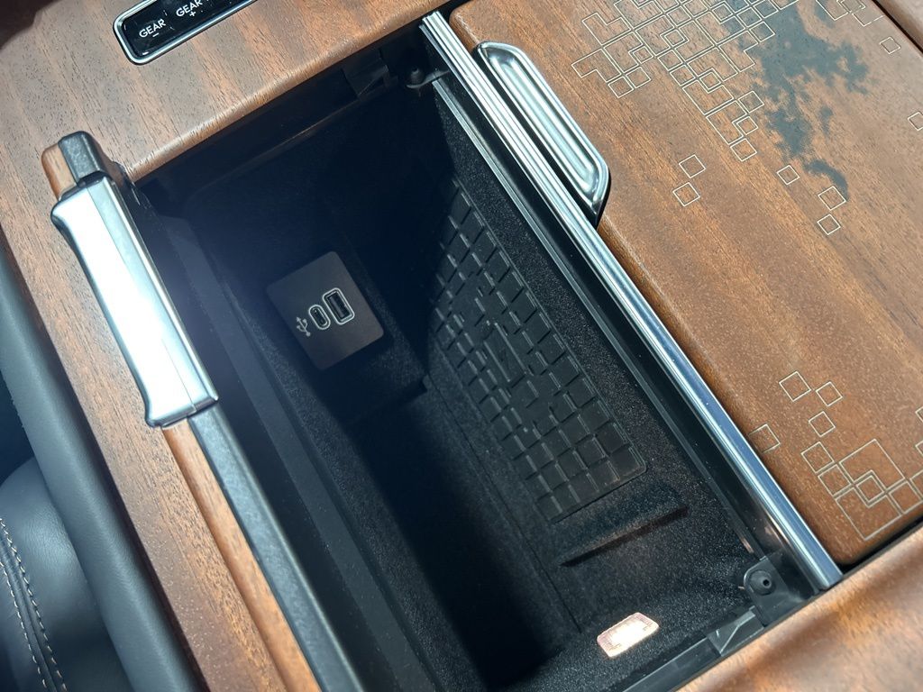 new 2026 Lincoln Navigator car, priced at $124,725