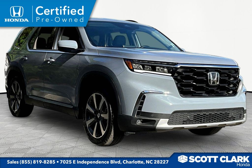 2025 Honda Pilot Touring