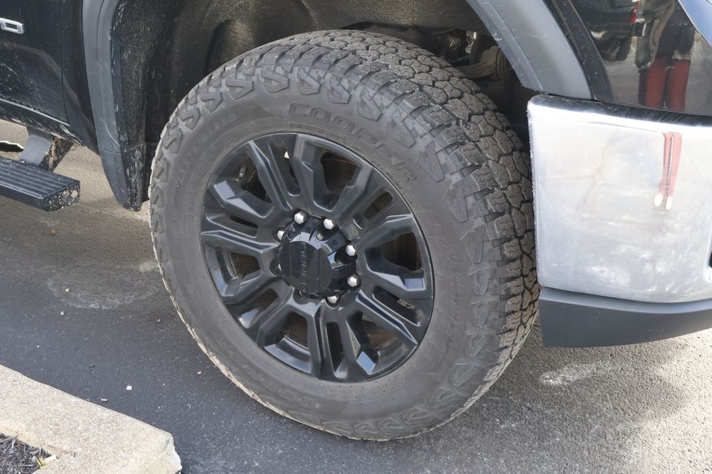 Thumbnail: 2021 GMC Sierra 3500 - 8