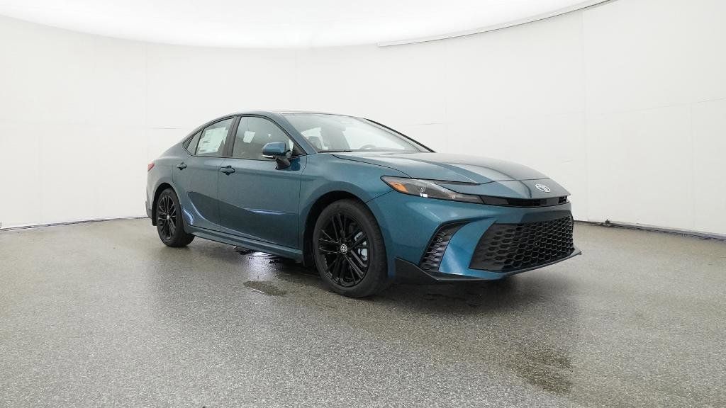 2025 Toyota Camry SE 11